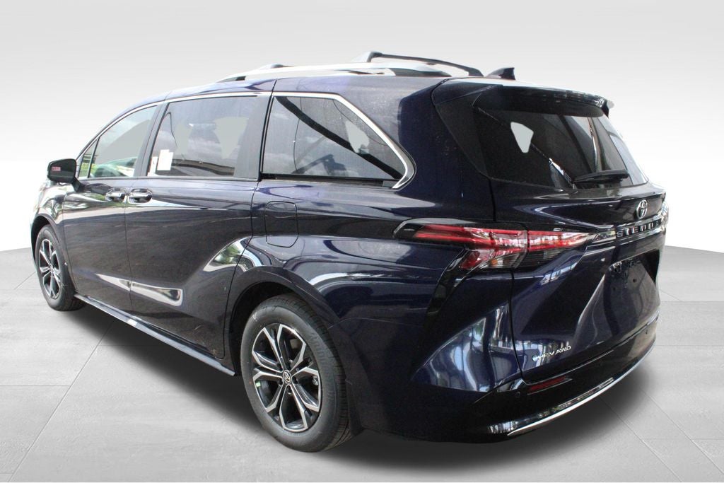 2026 Toyota Sienna Platinum 7 Passenger