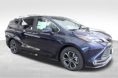 2026 Toyota Sienna Platinum 7 Passenger