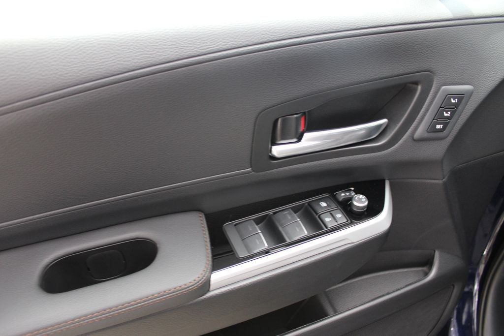 2026 Toyota Sienna Platinum 7 Passenger
