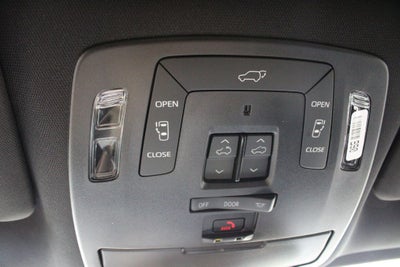 2026 Toyota Sienna Platinum 7 Passenger
