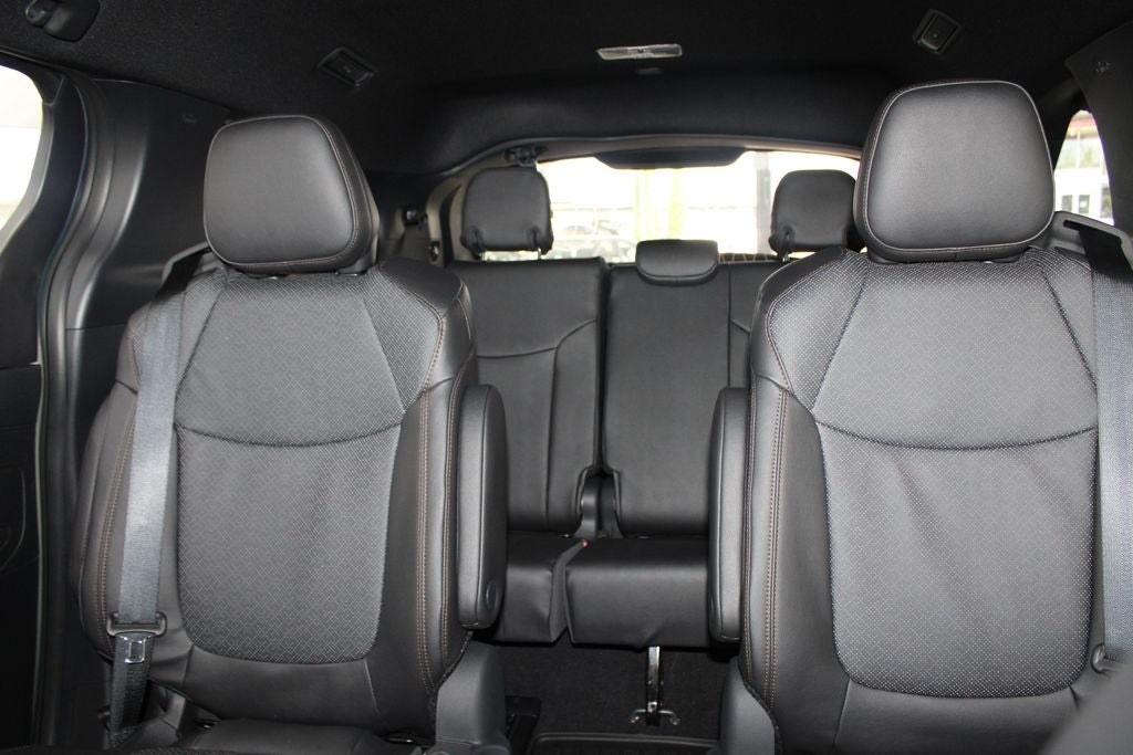 2026 Toyota Sienna Platinum 7 Passenger