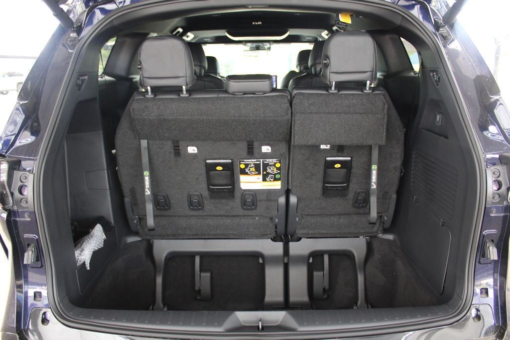 2026 Toyota Sienna Platinum 7 Passenger
