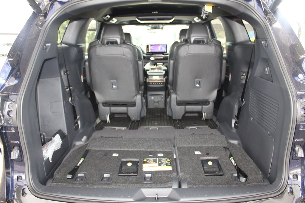 2026 Toyota Sienna Platinum 7 Passenger