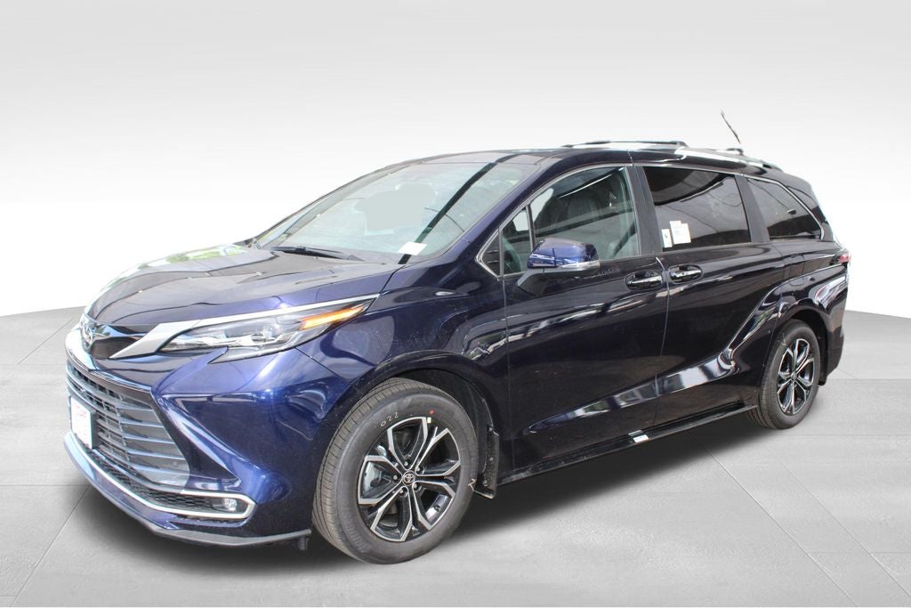 2026 Toyota Sienna Platinum 7 Passenger