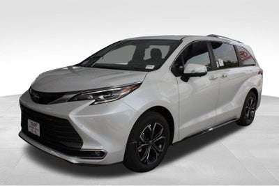 2026 Toyota Sienna Platinum 7 Passenger