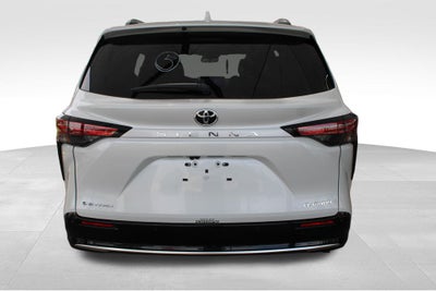 2026 Toyota Sienna Platinum 7 Passenger