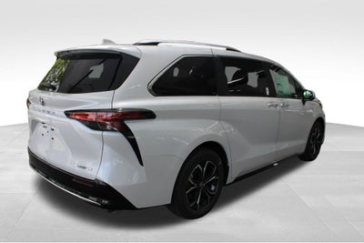 2026 Toyota Sienna Platinum 7 Passenger
