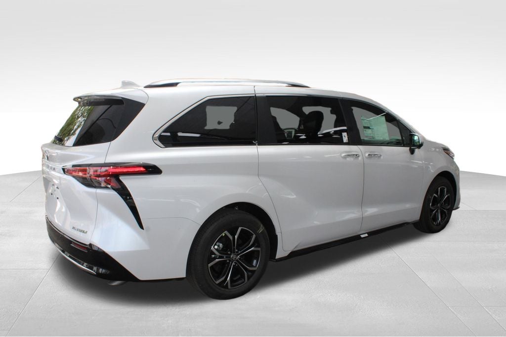 2026 Toyota Sienna Platinum 7 Passenger
