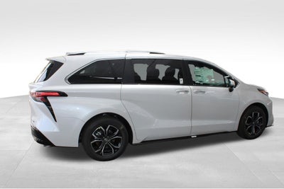 2026 Toyota Sienna Platinum 7 Passenger