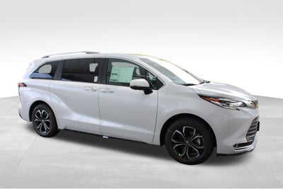 2026 Toyota Sienna Platinum 7 Passenger