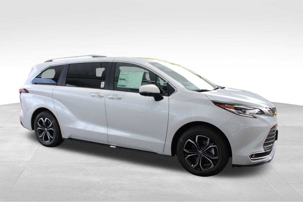2026 Toyota Sienna Platinum 7 Passenger