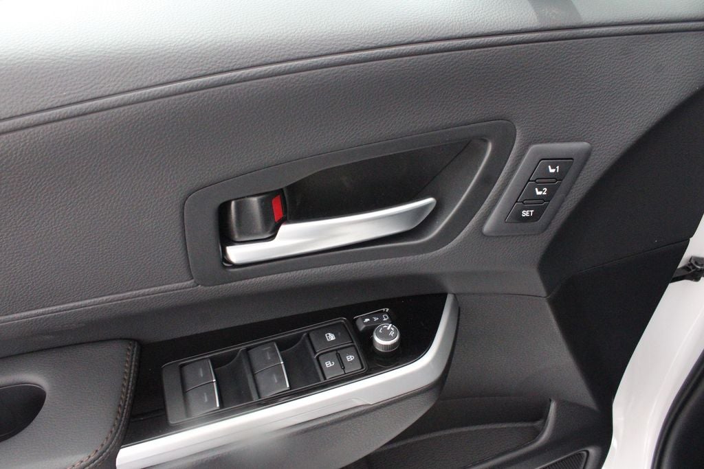 2026 Toyota Sienna Platinum 7 Passenger