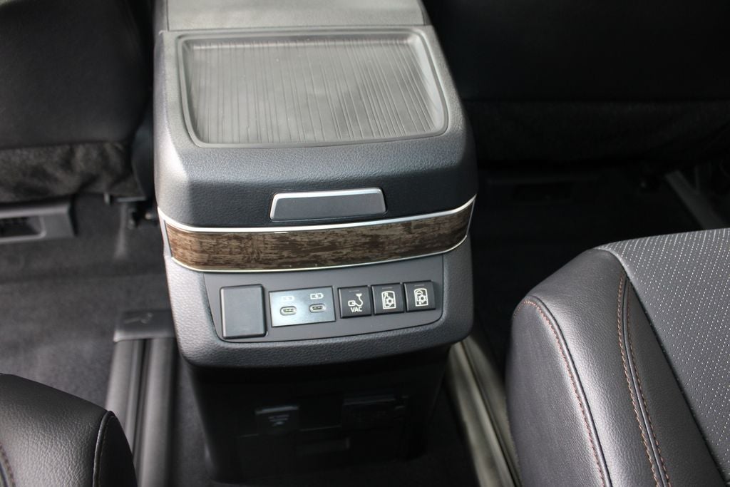 2026 Toyota Sienna Platinum 7 Passenger