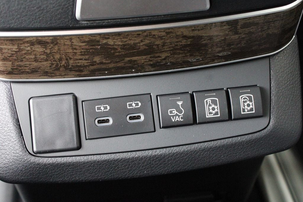 2026 Toyota Sienna Platinum 7 Passenger