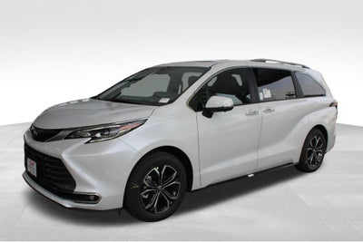 2026 Toyota Sienna Platinum 7 Passenger