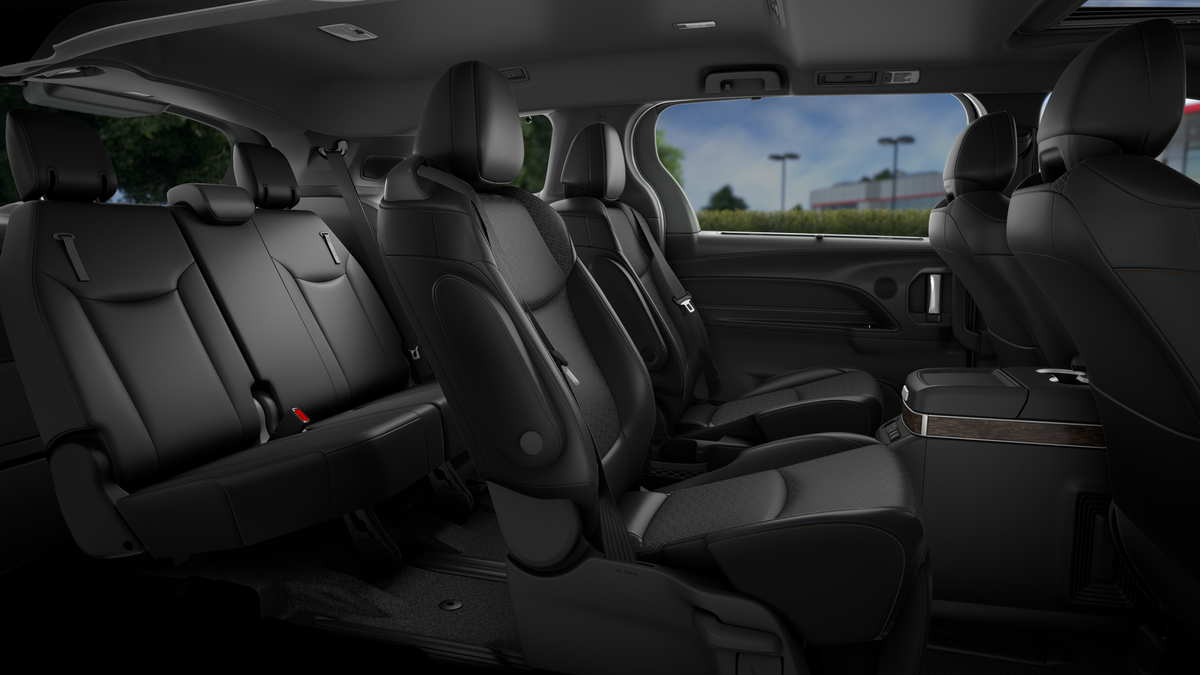 2026 Toyota Sienna Platinum 7 Passenger