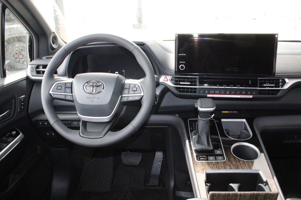 2026 Toyota Sienna Platinum 7 Passenger