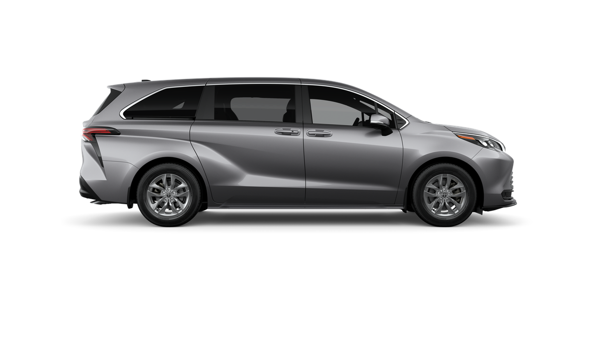 2026 Toyota Sienna LE 8 Passenger