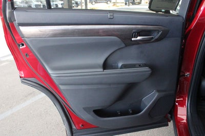 2026 Toyota Highlander Hybrid Limited