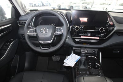 2026 Toyota Highlander Hybrid Limited