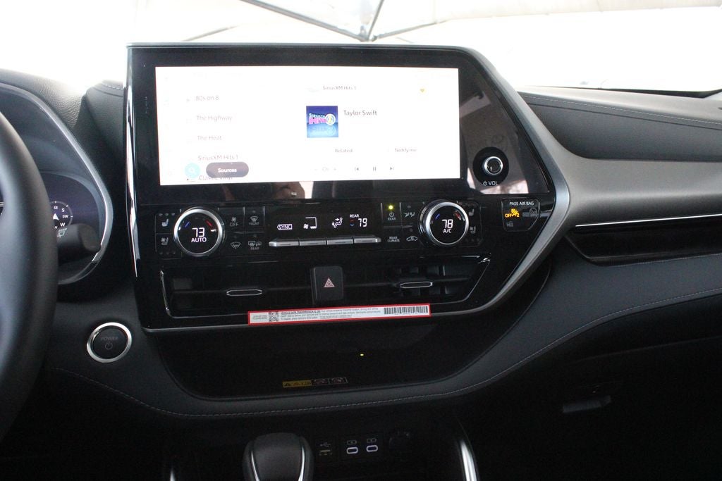 2026 Toyota Highlander Hybrid Limited