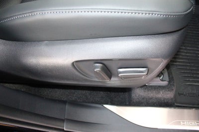 2026 Toyota Highlander Hybrid Limited