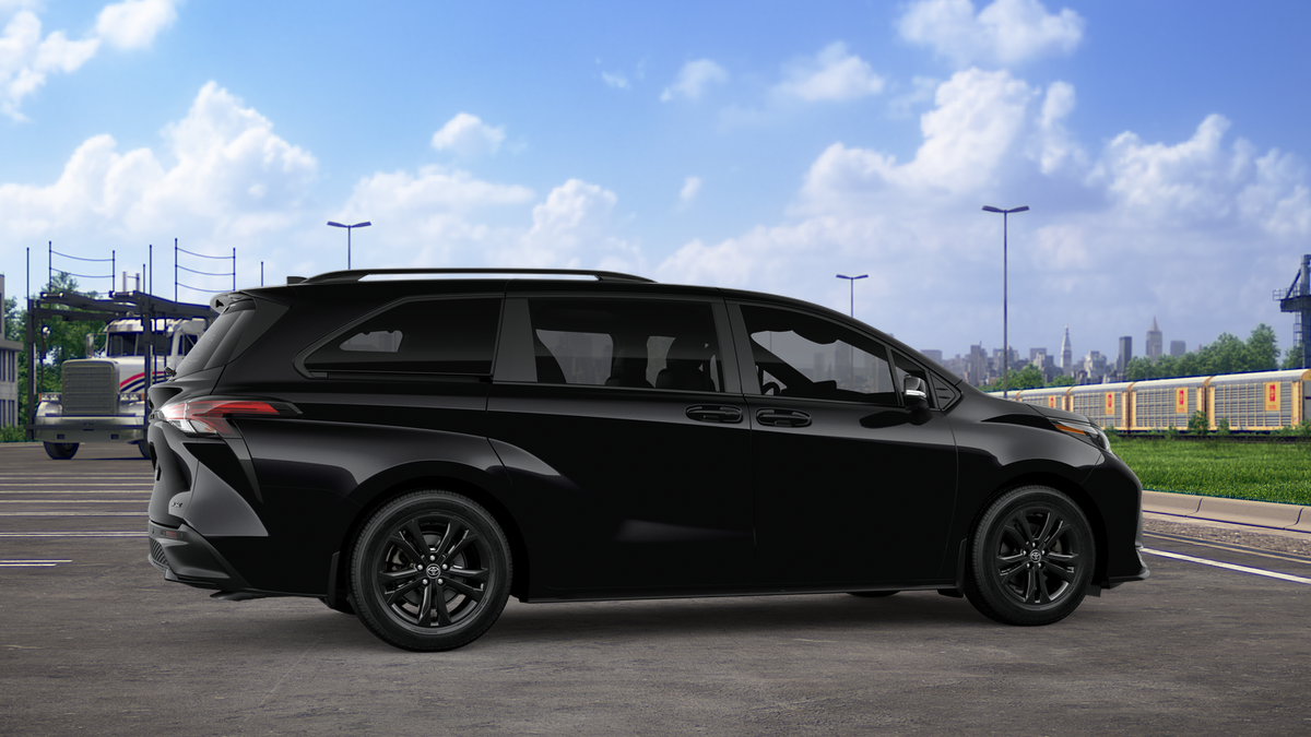 2026 Toyota Sienna XSE 7 Passenger