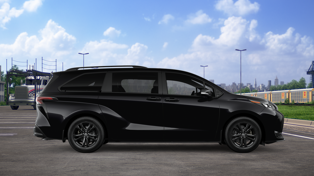 2026 Toyota Sienna XSE 7 Passenger
