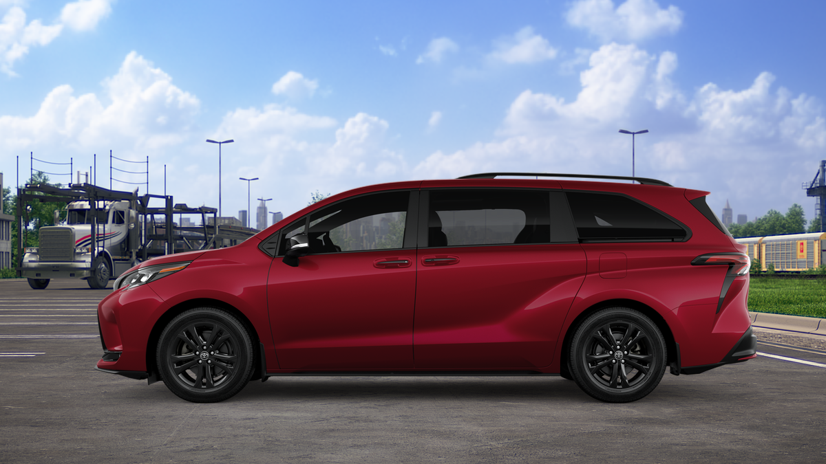 2026 Toyota Sienna XSE 7 Passenger