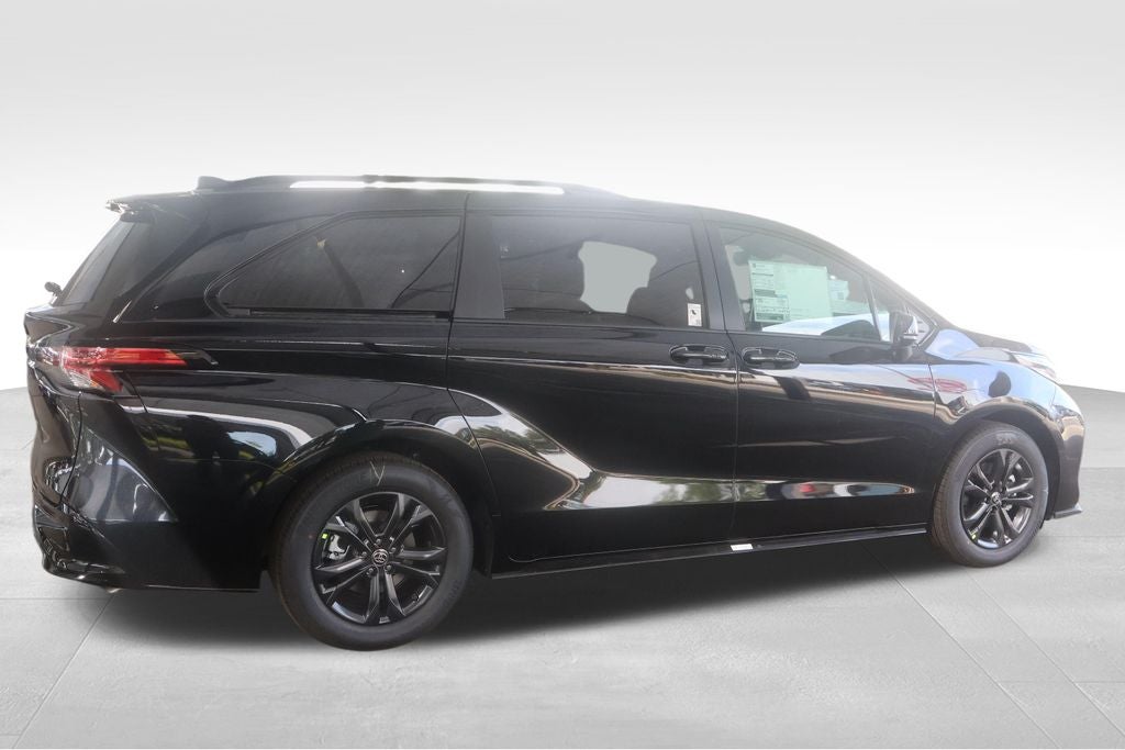 2026 Toyota Sienna XSE 7 Passenger