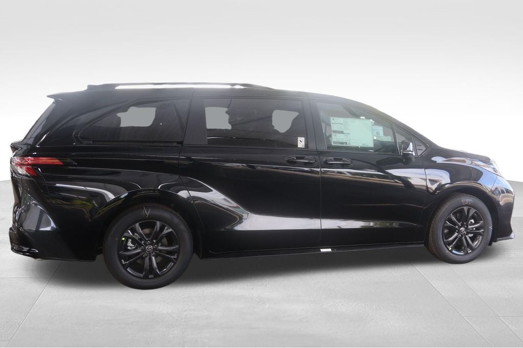 2026 Toyota Sienna XSE 7 Passenger