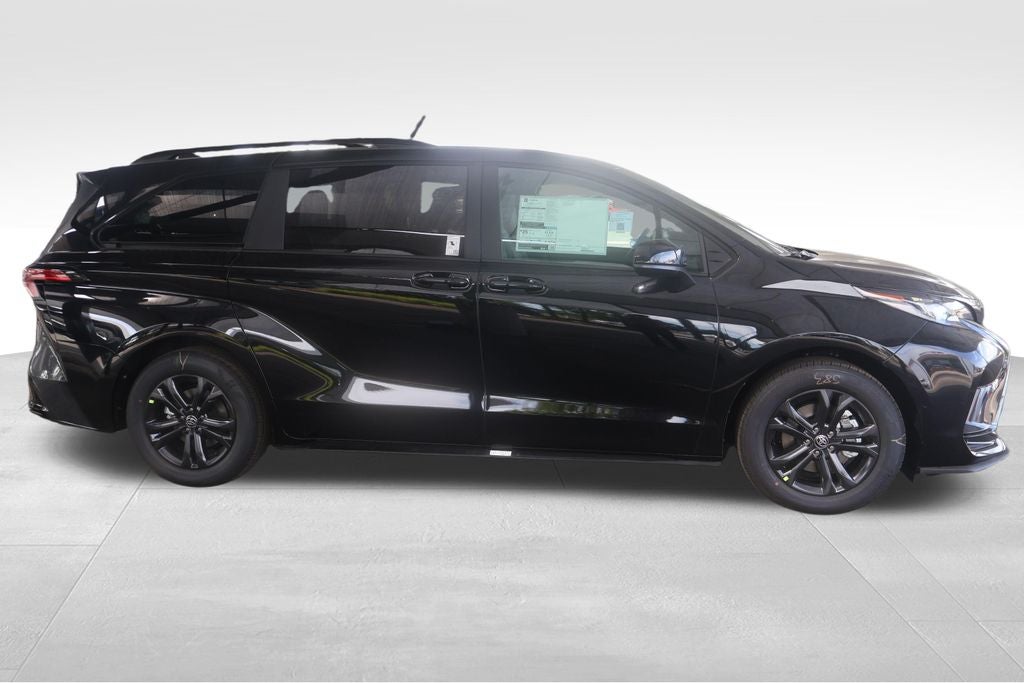 2026 Toyota Sienna XSE 7 Passenger