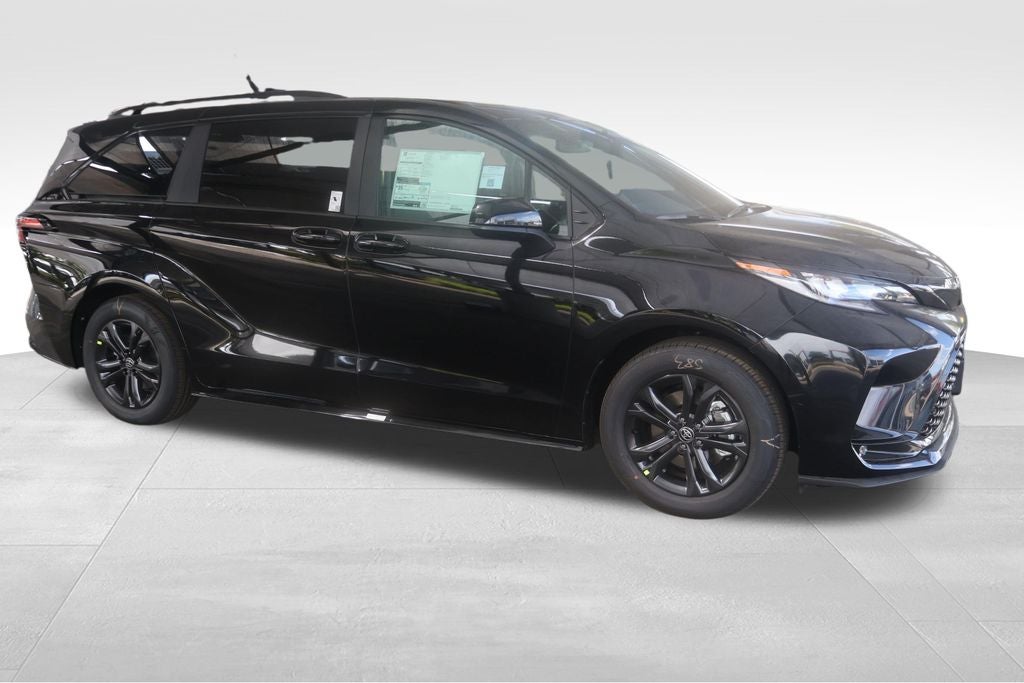 2026 Toyota Sienna XSE 7 Passenger