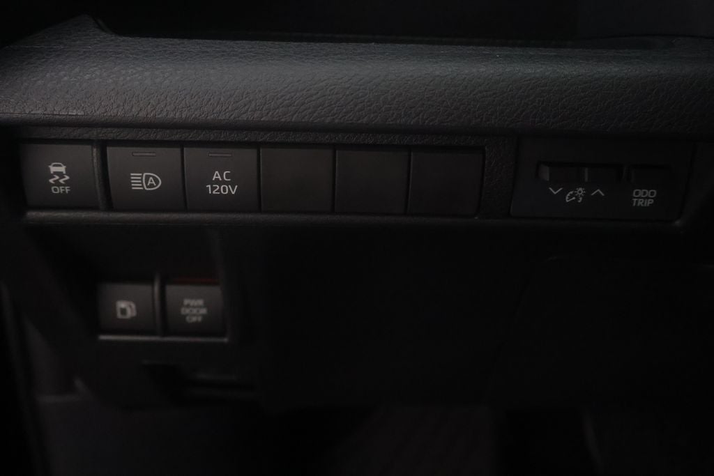 2026 Toyota Sienna XSE 7 Passenger