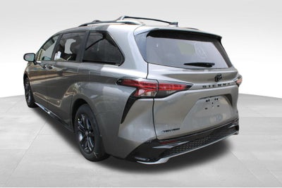 2026 Toyota Sienna XSE 7 Passenger