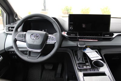 2026 Toyota Sienna XSE 7 Passenger