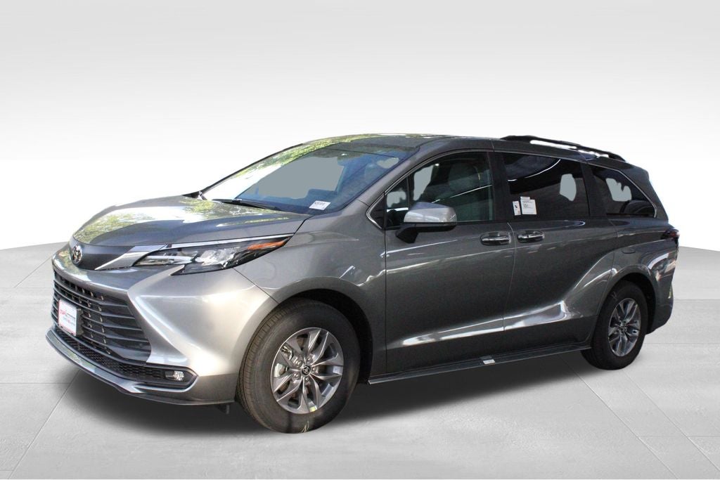 2026 Toyota Sienna XLE 7 Passenger