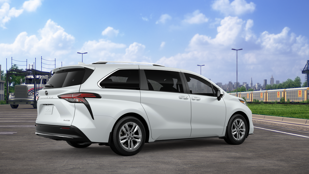 2026 Toyota Sienna Limited 7 Passenger
