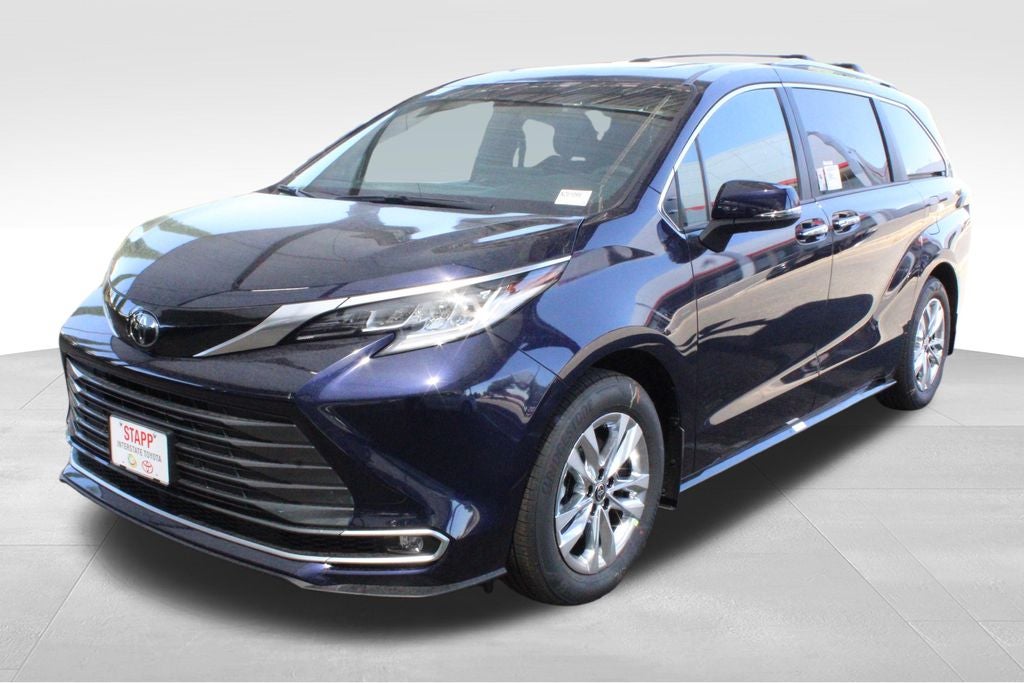 2026 Toyota Sienna Limited 7 Passenger