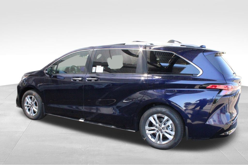 2026 Toyota Sienna Limited 7 Passenger