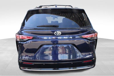 2026 Toyota Sienna Limited 7 Passenger