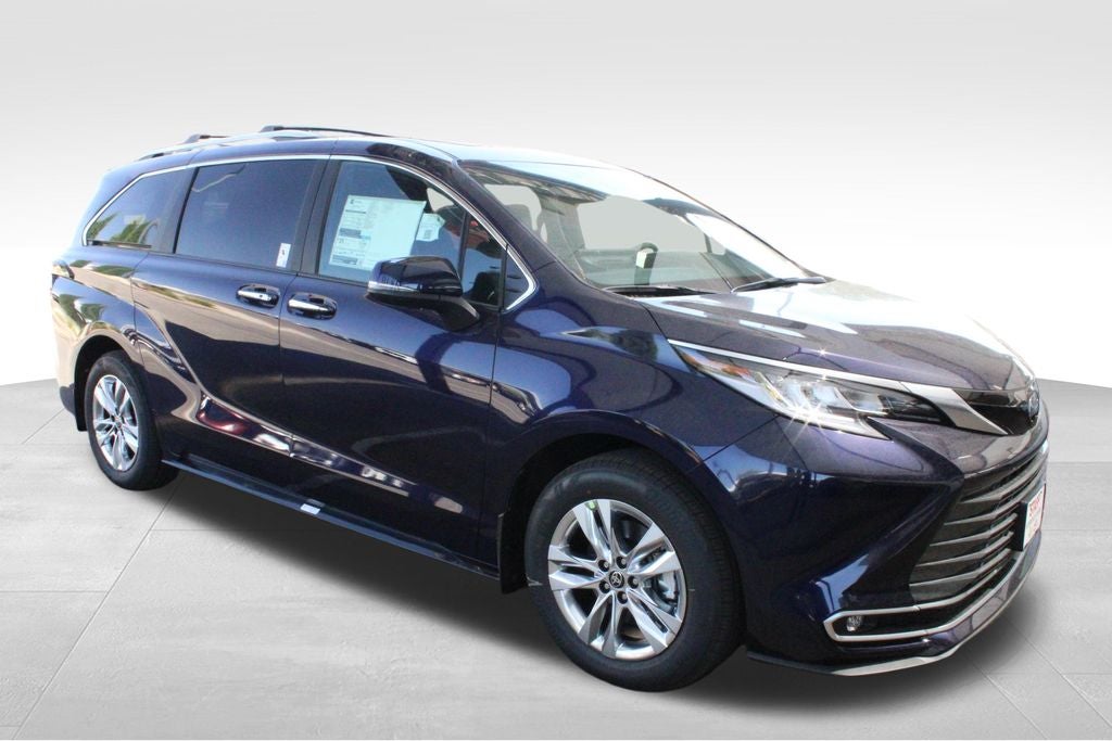 2026 Toyota Sienna Limited 7 Passenger