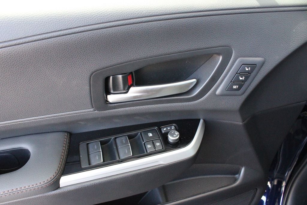 2026 Toyota Sienna Limited 7 Passenger
