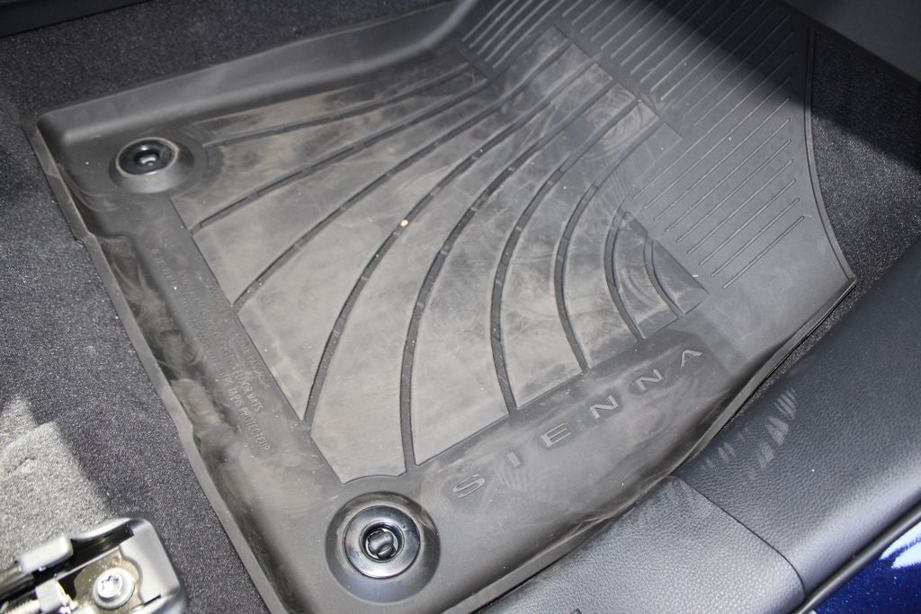 2026 Toyota Sienna Limited 7 Passenger