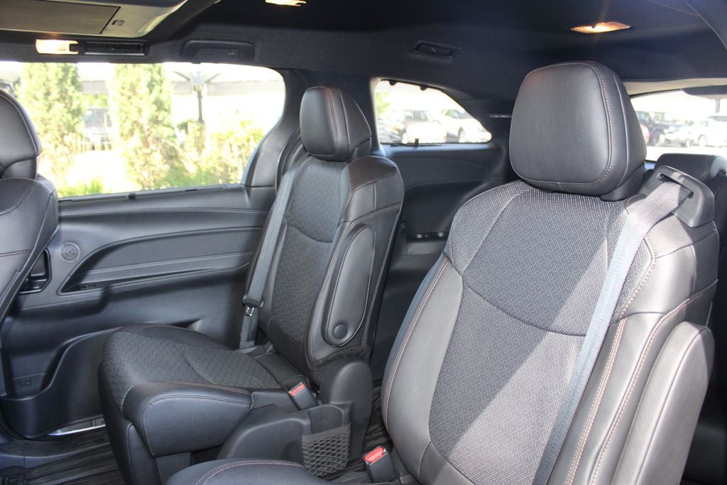 2026 Toyota Sienna Limited 7 Passenger