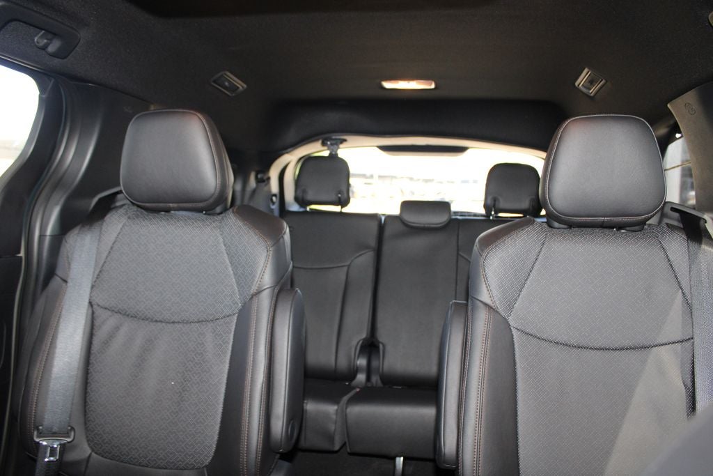 2026 Toyota Sienna Limited 7 Passenger
