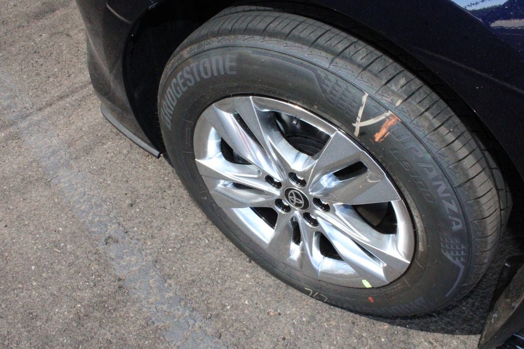 2026 Toyota Sienna Limited 7 Passenger