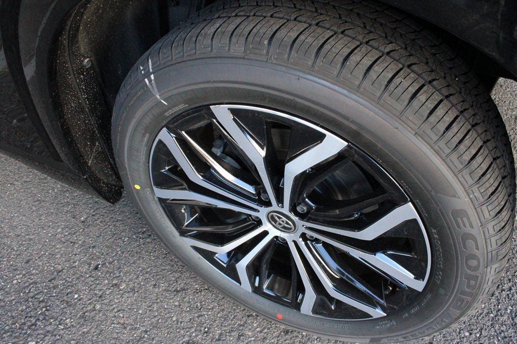 2026 Toyota Crown Signia XLE