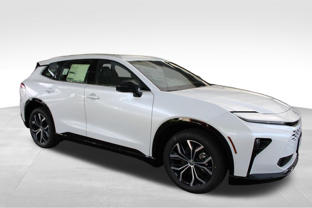 2026 Toyota Crown Signia XLE