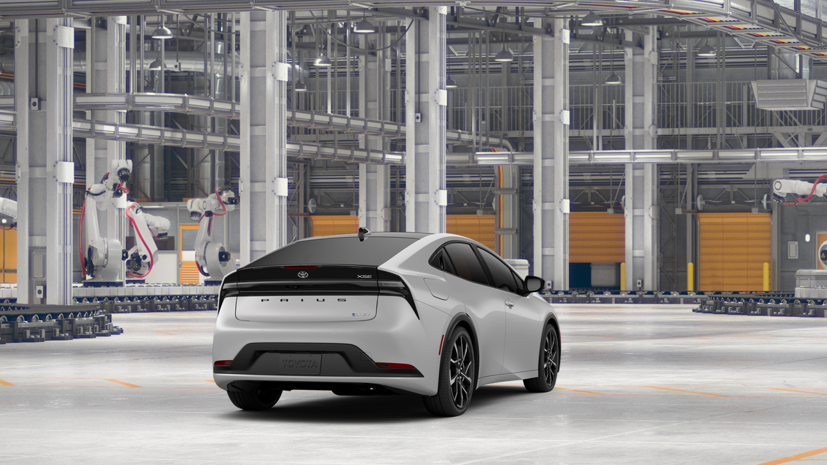 2027 Toyota Prius Plug-In Hybrid XSE Premium